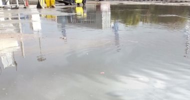 بالصور.. مياه الأمطار تغرق ميناء الدخيلة بالأسكندرية