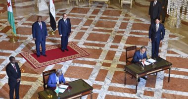 السيسي ورئيس جيبوتى يشهدان توقيع 7 اتفاقيات