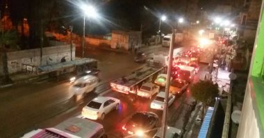 انتظام حركة المرور على طريق الإسماعيلية القاهرة بعد توقفه بسبب حادث سير