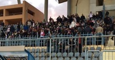 شاهد.. حضور جماهيرى فى بتروسبورت قبل القمة