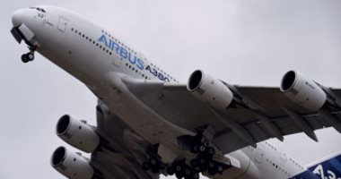 مصادر: إيرباص تعيد شراء طائرات A380 فى اتفاق جديد مع طيران الإمارات