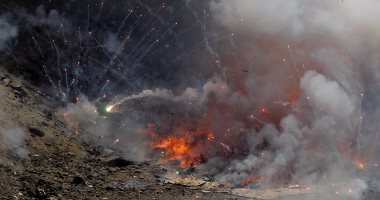 بالصور...شرطة بيرو تفجر طن من الألعاب النارية المضبوطة قبل أعياد الميلاد