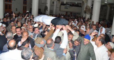بالصور.. تشييع جثمان الشهيد عصام الفيشاوى فى جنازة عسكرية بالغربية