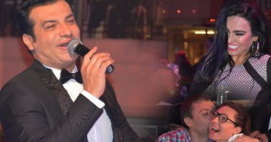 إيهاب توفيق يُحيى حفل رأس السنة بأجمل أغانيه