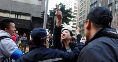 بالصور ..هونج كونج تنقسم بين مؤيد ومعارض للاستقلال عن الصين فى مظاهرتين