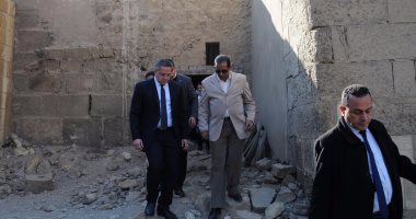 بالصور.. وزير الآثار يتفقد أسوار قلعة صلاح الدين ووحدة النماذج الأثرية