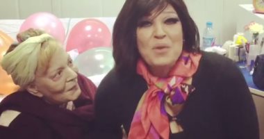 فيفى عبده تنشر فيديو مع الفنانة نادية لطفى من مستشفى المعادى 
