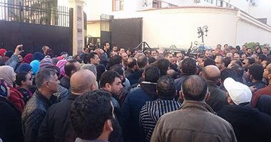 بالفيديو والصور..تظاهر المستبعدين من الإسكان التعاونى بمحافظة بورسعيد