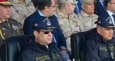 بالصور.. الرئيس السيسى يشهد افتتاح الوحدات الخاصة بالأسطول الجنوبى