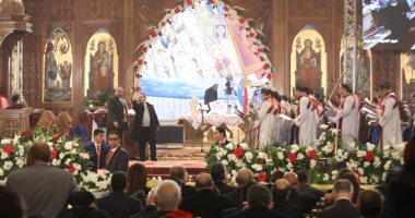 توافد الوزراء على الكاتدرائية لتهنئة البابا تواضروس بعيد الميلاد