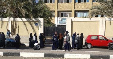 منع طالبات بالسويس من دخول الامتحان بسبب عدم سداد المصروفات