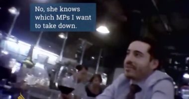 استقالة مسئولة بريطانية بسبب فيديو عن تحييد البرلمانيين المؤيدين لفلسطين