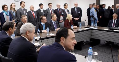 وزراء خارجية بريطانيا وتركيا واليونان يجتمعون لبحث ملف إعادة توحيد قبرص