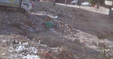 شكوى من تراكم القمامة بشارع 6 فى البوابة الأولى بحدائق الأهرام