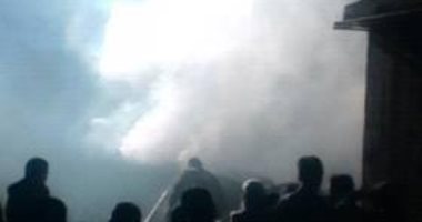 الحماية المدنية تسيطر على حريق بمخزن أخشاب فى دمياط