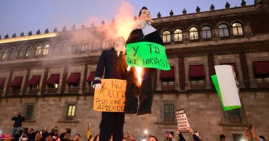 بالصور..تظاهرات فى المكسيك تطالب الرئيس بالاستقالة بعد رفع أسعار الوقود
