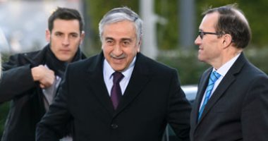 رئيس شمال قبرص ورئيس وزرائها يتنافسان فى جولة الإعادة لانتخابات الرئاسة