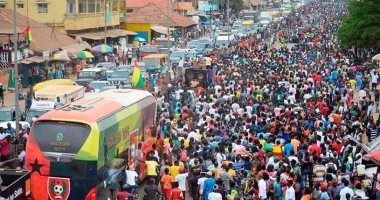 آلاف المحتجين يطالبون رئيس غينيا بيساو بالتنحى