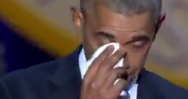 بالفيديو.. أوباما لـ "زوجته" باكيا: جعلتى من البيت الأبيض قبلة لكل الأمريكيين