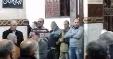 أهالى منوف يشيعون جنازة شقيق نقيب الصحفيين بالمنوفية