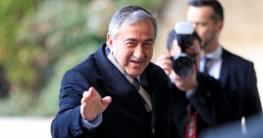 زعيم القبارصة الأتراك يضع شروطا لاستئناف المفاوضات حول قبرص اليونان