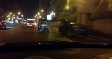 قارئ يرصد "توك توك" يسير بالمخالفة للقانون فى شارع قناة السويس بالإسكندرية