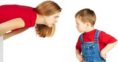 10 خطوات عملية لتقليل عصبيتك مع الأطفال.. "مش سهلة بس مستاهلة"