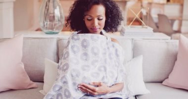 بالصور.. 6 هدايا لتسهيل الرضاعة الطبيعية لصاحبتك الأم الجديدة