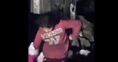 بالفيديو.. طفلة كردية تخضع لعملية تفتيش مهينة من جانب شرطة أردوغان