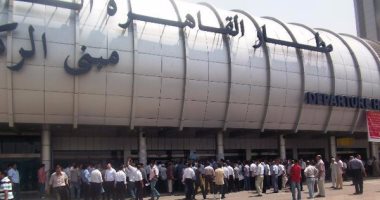 سلطات المطار تضبط راكب حاول تهريب 227 قرص ترامادول و 3 قطع حشيش إلى دبى