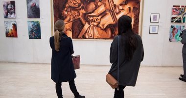 السفارة الأمريكية فى لندن تنظم معرض "فن الصمود" لفنانى سوريا