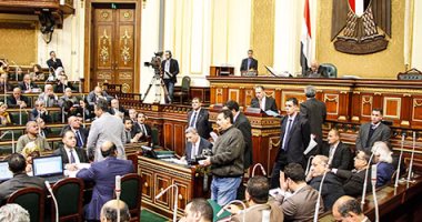 بالصور.. على عبدالعال يفتتح الجلسة العامة للبرلمان بعد تأخرها 5 ساعات