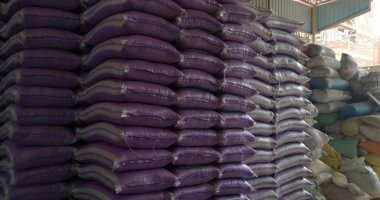 بالصور.. ضبط 450 طن أرز فى حملة على أسواق بدمياط
