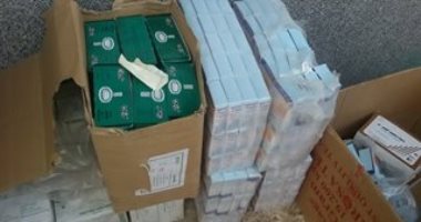 "التموين" تضبط 39 طن أرز وسكر وزيت مدعم و20 ألف علبة سجائر مجهولة المصدر 