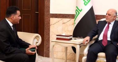 حيدر العبادى يلتقى السفير المصرى فى العراق بعد انتهاء مهام عمله