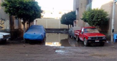بالصور.. مياه الصرف الصحى تغرق شوارع مساكن السلام فى دسوق بكفر الشيخ