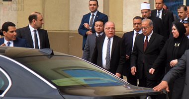 رئيس الوزراء يغادر معرض القاهرة الدولى للكتاب عقب افتتاحه