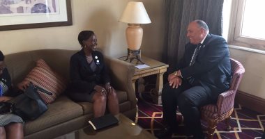سامح شكرى يبحث مع وزيرة خارجية رواندا إصلاح آليات عمل الاتحاد الإفريقى