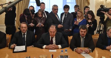موسكو: انعدام الخبرة السياسية وراء انسحاب المعارضة السورية من "أستانة"
