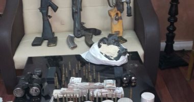 بالفيديو.. استشهاد شرطى ومقتل 3 تجار مخدرات فى تبادل إطلاق نار بصحراء القاهرة