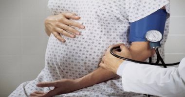 تسمم الحمل قد يكون سببًا فى الإصابة بأمراض القلب
