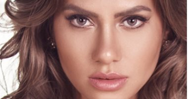 اعرف أكتر عن ملكة جمال رومانيا بعد دعوتها 85 دولة للسياحة بمصر