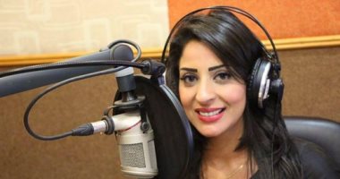 هبة الهوارى تجرى لقاء إذاعيا مع شاهيناز فى برنامج "بنت البلد"