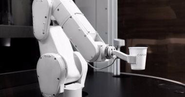 إل جى CLOi ServeBot تقدم روبوتا للعمل بالمطاعم فى الولايات المتحدة