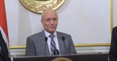 وزير الدولة للإنتاج الحربى يعود للقاهرة بعد المشاركة بمعرض أيدكس بأبو ظبى