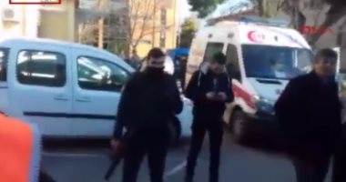 بالفيديو.. الأمن التركى يحاول السيطرة على حادث هجوم مسلح بمستشفى إسطنبول