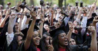 رويترز: حظر ترامب سيؤثر على عائدات الجامعات الأمريكية من الطلاب الأجانب
