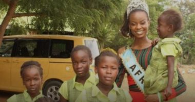 للجمال وجوه أخرى.. ملكة جمال أفريقيا تنقذ حياة أسرة وتعيد أطفالها للمدارس