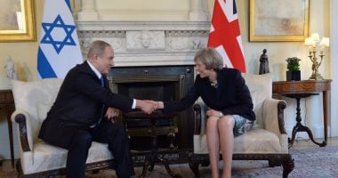 بالصور.. بدء لقاء نتنياهو مع رئيسة الوزراء البريطانية تيريزا ماى