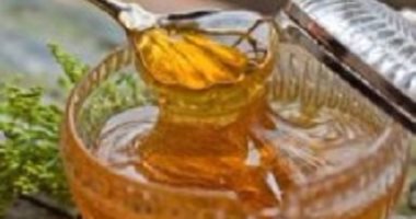 استخدمى الفراولة والنعناع بالعسل لعلاج البشرة الجافة
